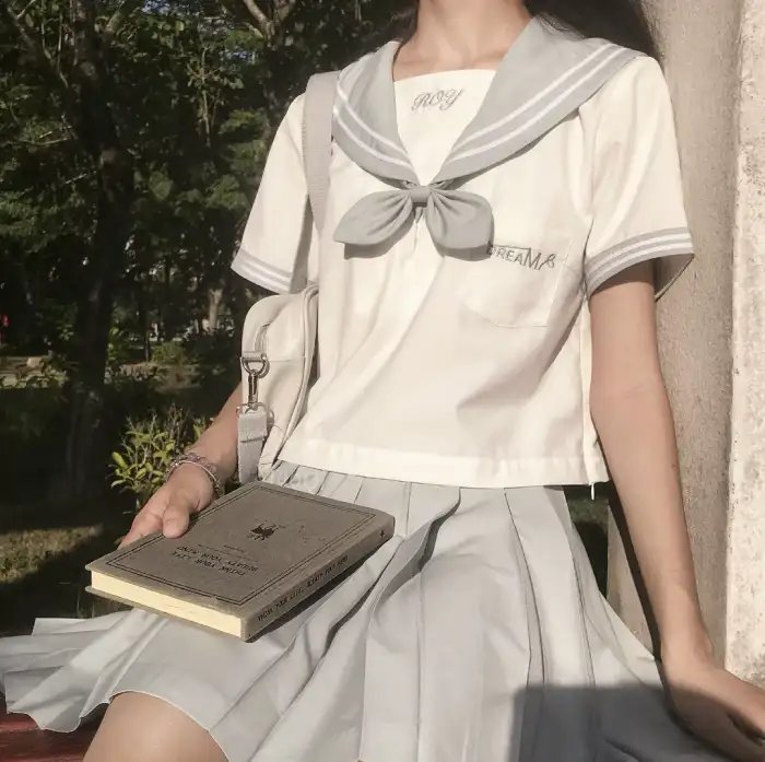 春色梨花